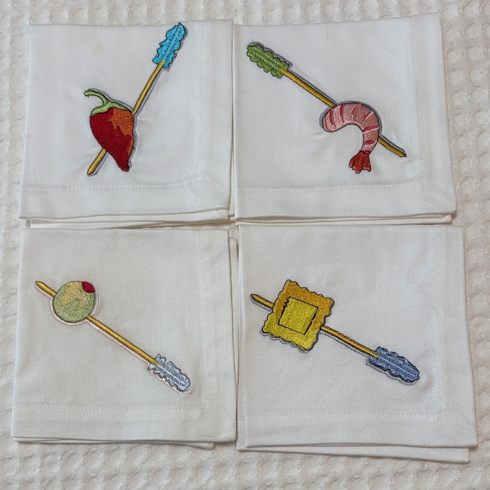 Crate & Barrel Set of 4 Embroidered Bar Tidbits 10” Square Cocktail Napkins
